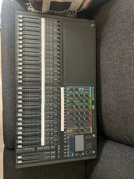 Soundcraft Si Compact 32 mikseri