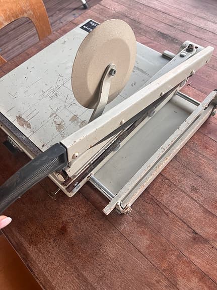 Vintage rotary paper trimmer / paperileikkuri, sliding disc blade, used