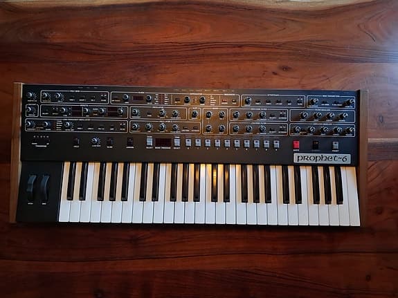 Myydään Sequential Prophet-6