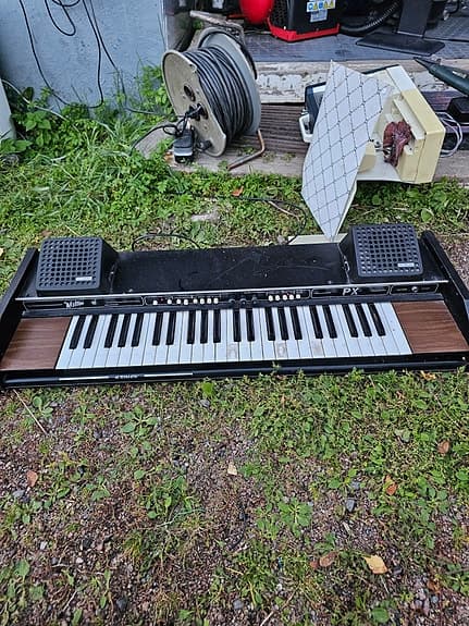 Harvinainen vintage-sähköurku Welson PX / Walton (70-luku)