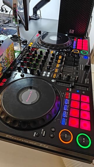 Pioneer DDJ-1000 DJ-kontrolleri & LD Systems dave 10 G3