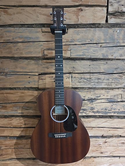 Martin & Co Road Series elektroakustinen kitara