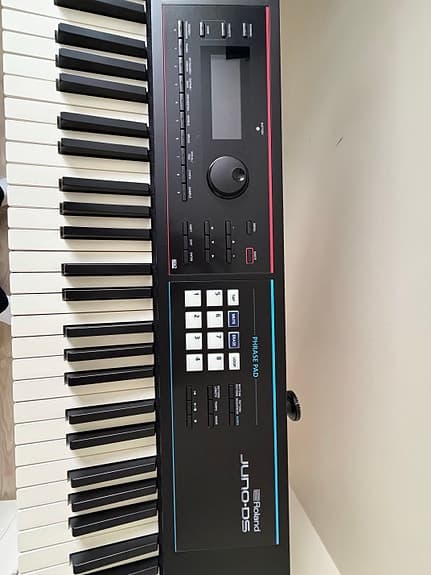 Roland Juno-DS88 syntetisaattori sähköpiano - image 2