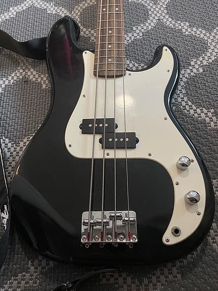 Fender Precision -tyylinen sähköbasso musta - image 2