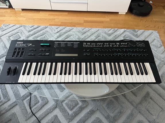 Yamaha DX7 syntetisaattori