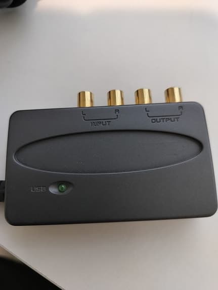 Behringer U-Control UCA200 USB audio interface