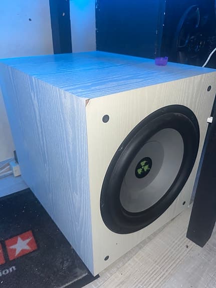Jamo aktiivi subwoofer 12tuumainen