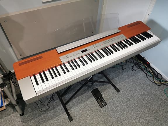 Yamaha P-120S digipiano