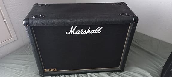 Marshall 1922 kaappi 150W