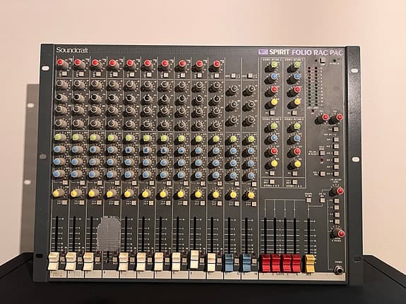 Soundcraft Spirit Folio Rac Pac mikseri