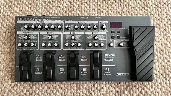 Boss ME-80 multiefektipedaali