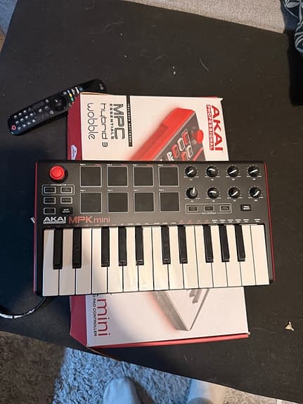 Akai MPK mini
