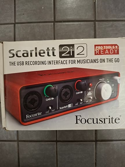 Focusrite Scarlett 2i2 USB-äänikortti