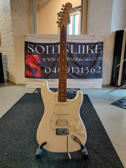 Fender Player Stratocaster HSS