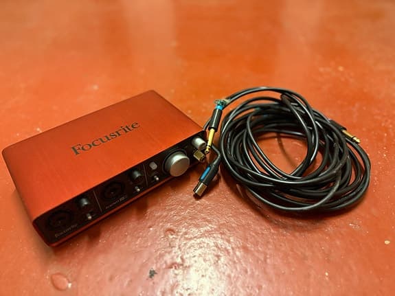 Focusrite Scarlett 2i2 USB