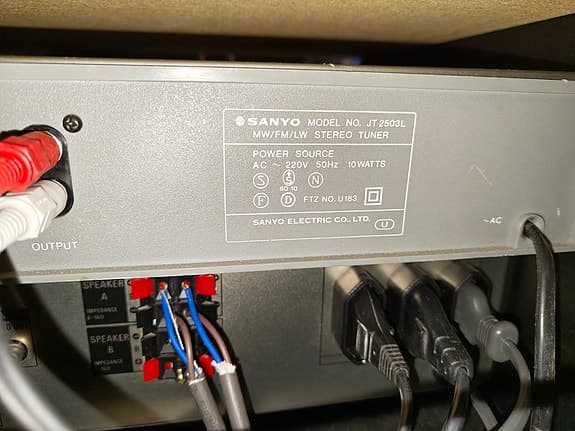 Laadukas vintage hifi-stereojärjestelmä / laitteisto (Sony, Philips, Sanyo) - image 10