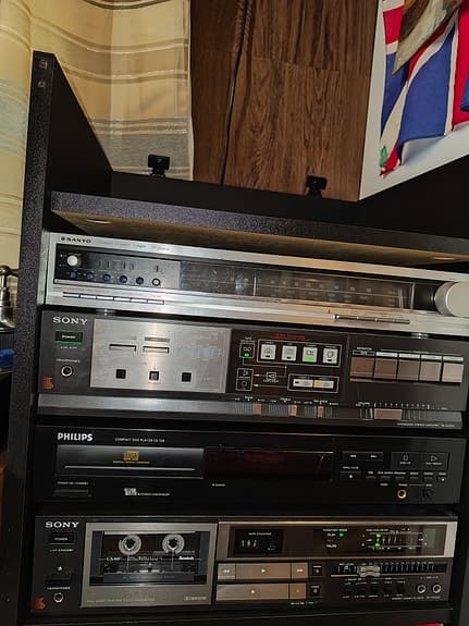 Laadukas vintage hifi-stereojärjestelmä / laitteisto (Sony, Philips, Sanyo) - image 6