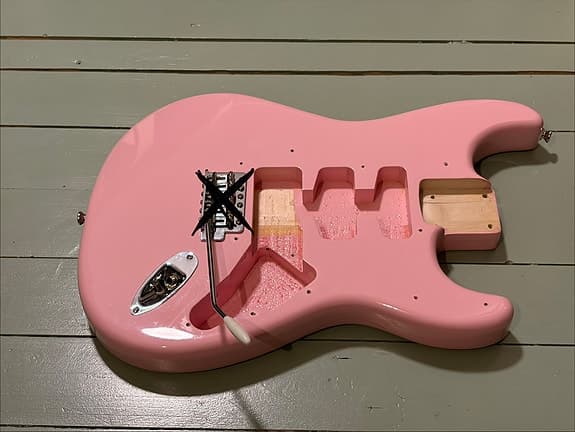 Squier CV Stratocaster body (shell pink)