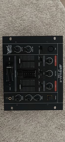 Squale M100 DJ-mikseri musta