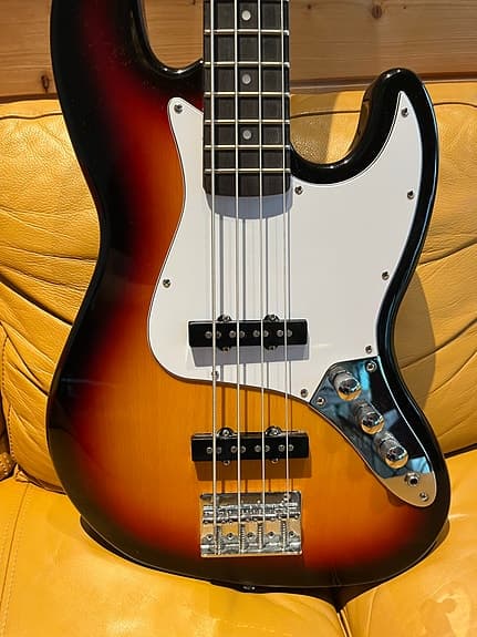 Harley Benton Jazz -sähköbasso sunburst - image 2