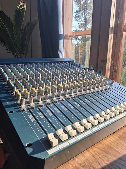 Allen & Heath MixWizard WZ3 16:2 - image 3
