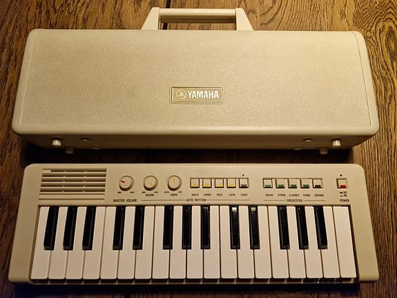 Yamaha PortaSound PS1 - Vintage koskettimet (1980)