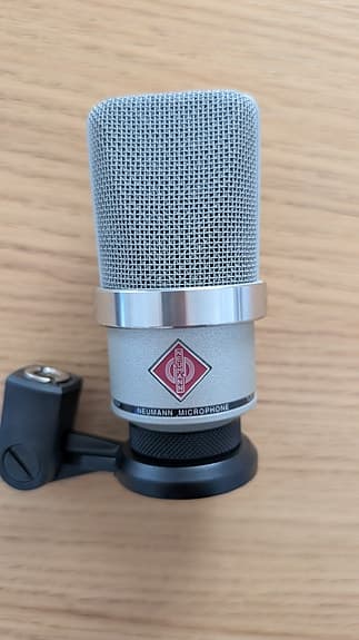 Neumann TLM 102, Kondensaattorimikrofoni