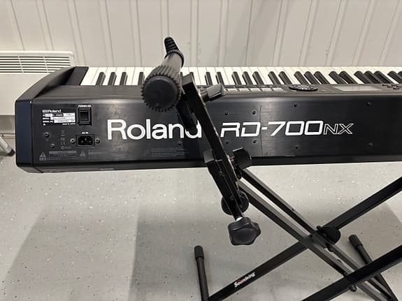 Roland RD-700NX stagepiano/sähköpiano - image 4