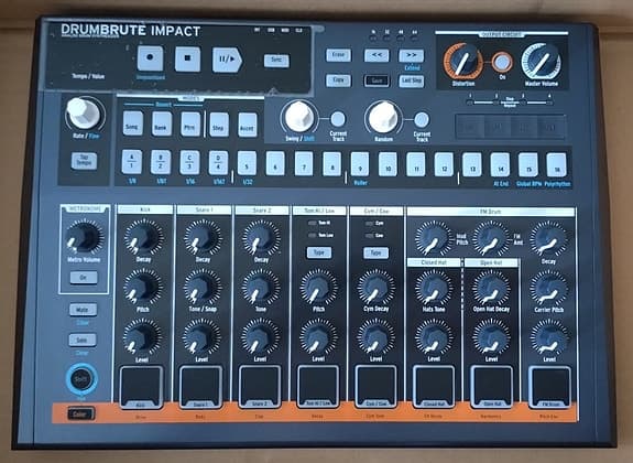 Arturia DrumBrute Impact rumpukone