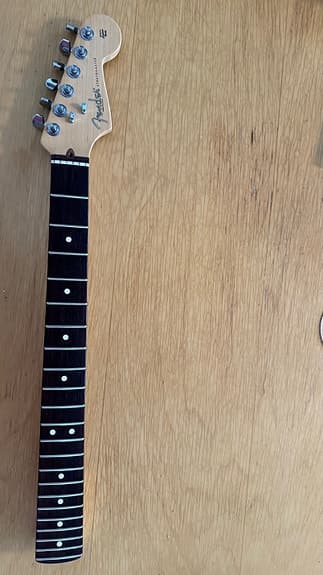 Fender Highway One Stratocaster kaula (USA 2003)