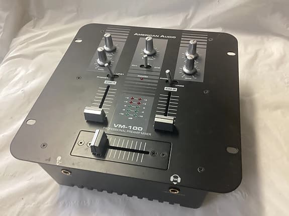 DJ-mikseri - American Audio MX-1 – Uusi, käyttämätön