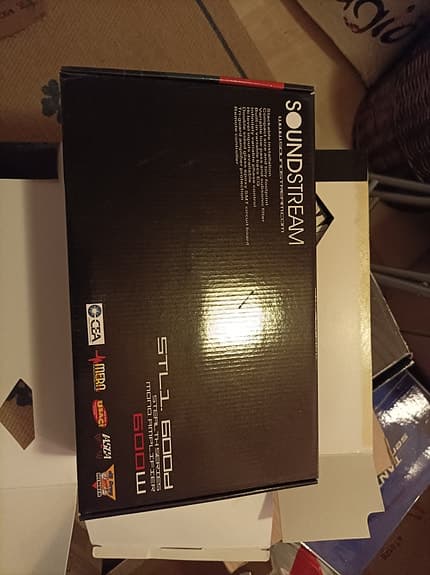 Soundstream Stealth 1.600 A/B luokan pääte subille