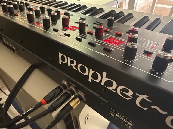 Sequential Prophet 6 syntetisaattori - image 3
