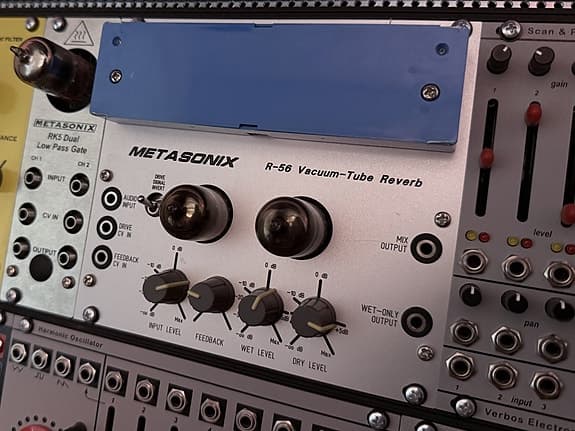 Metasonix R-56 putkikaiku / tube reverb, Eurorack