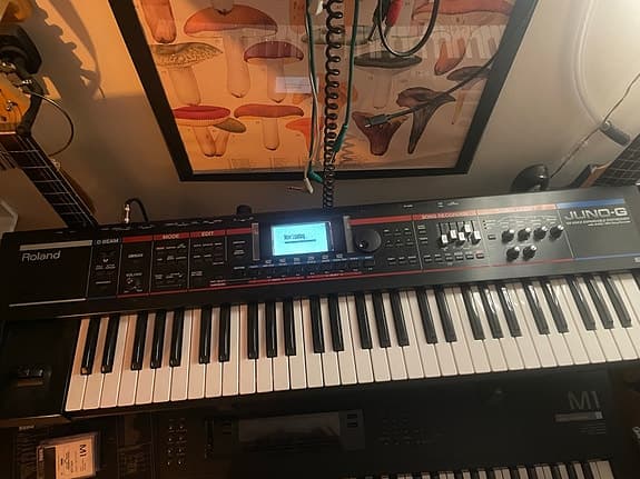 Roland Juno-G