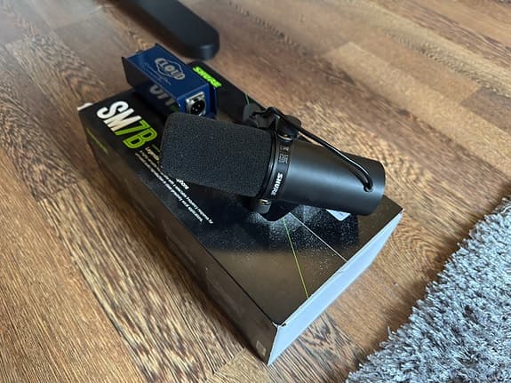 Shure SM-7B + Cloudlifter