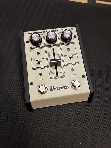 Ibanez ES2 Echo Shifter