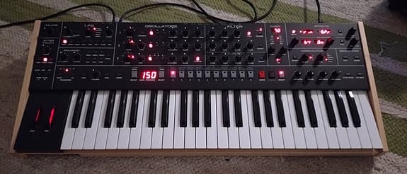 Sequential Trigon-6 analoginen syntetisaattori