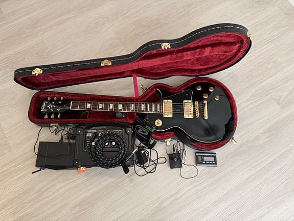 Vintage Les Paul -tyylinen sähkökitara musta