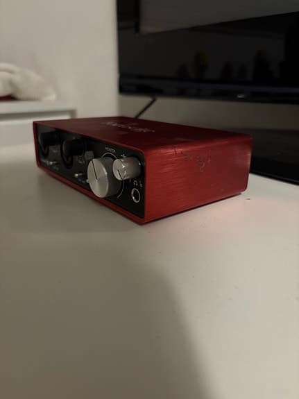 Focusrite Scarlett 2i2 USB-äänikortti - image 4