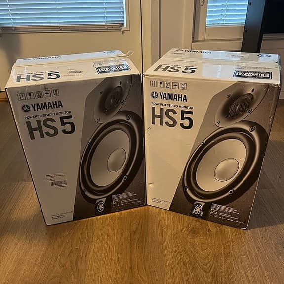 Yamaha HS 5 monitoripari