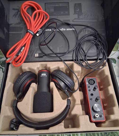 Focusrite Scarlett Solo Studio (3.rd gen)