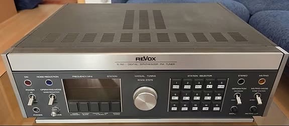 Revox B 760 - Digital Synthesizer FM Tuner