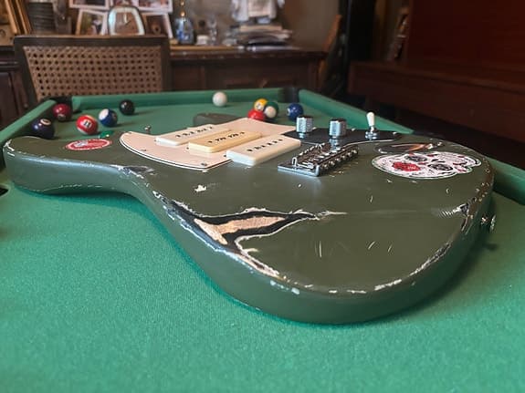 Kiinteätallainen Stratocaster Body ”roadworn” - image 5