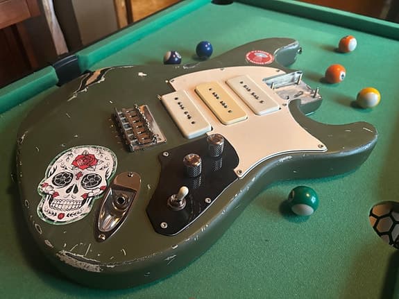 Kiinteätallainen Stratocaster Body ”roadworn”