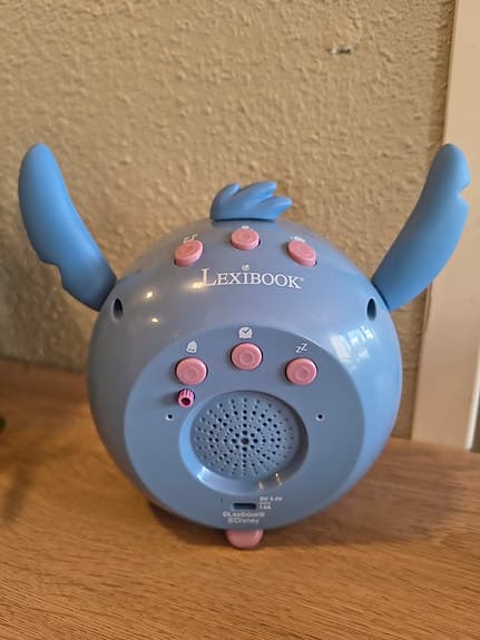 Stitch-herätyskello värein ja valoin - image 3