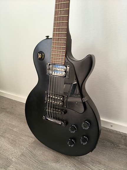 Epiphone Les Paul Goth (Gothic) Studio + Fender vahvistin - image 4