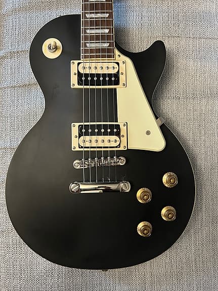 Epiphone Les Paul Classic + kova laukku + teline + hihna - image 3