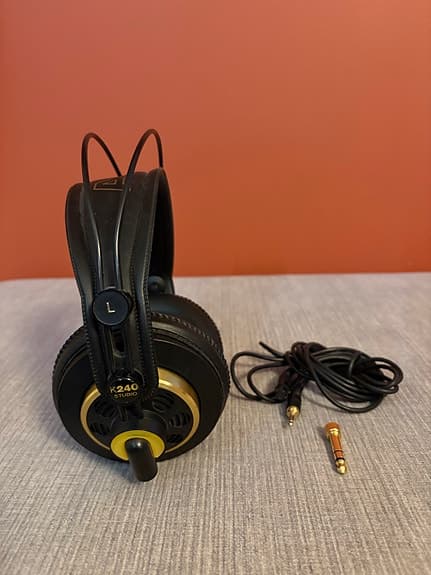 AKG K240 Studio kuulokkeet musta