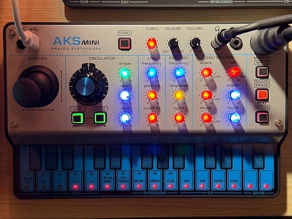 Behringer AKS Mini